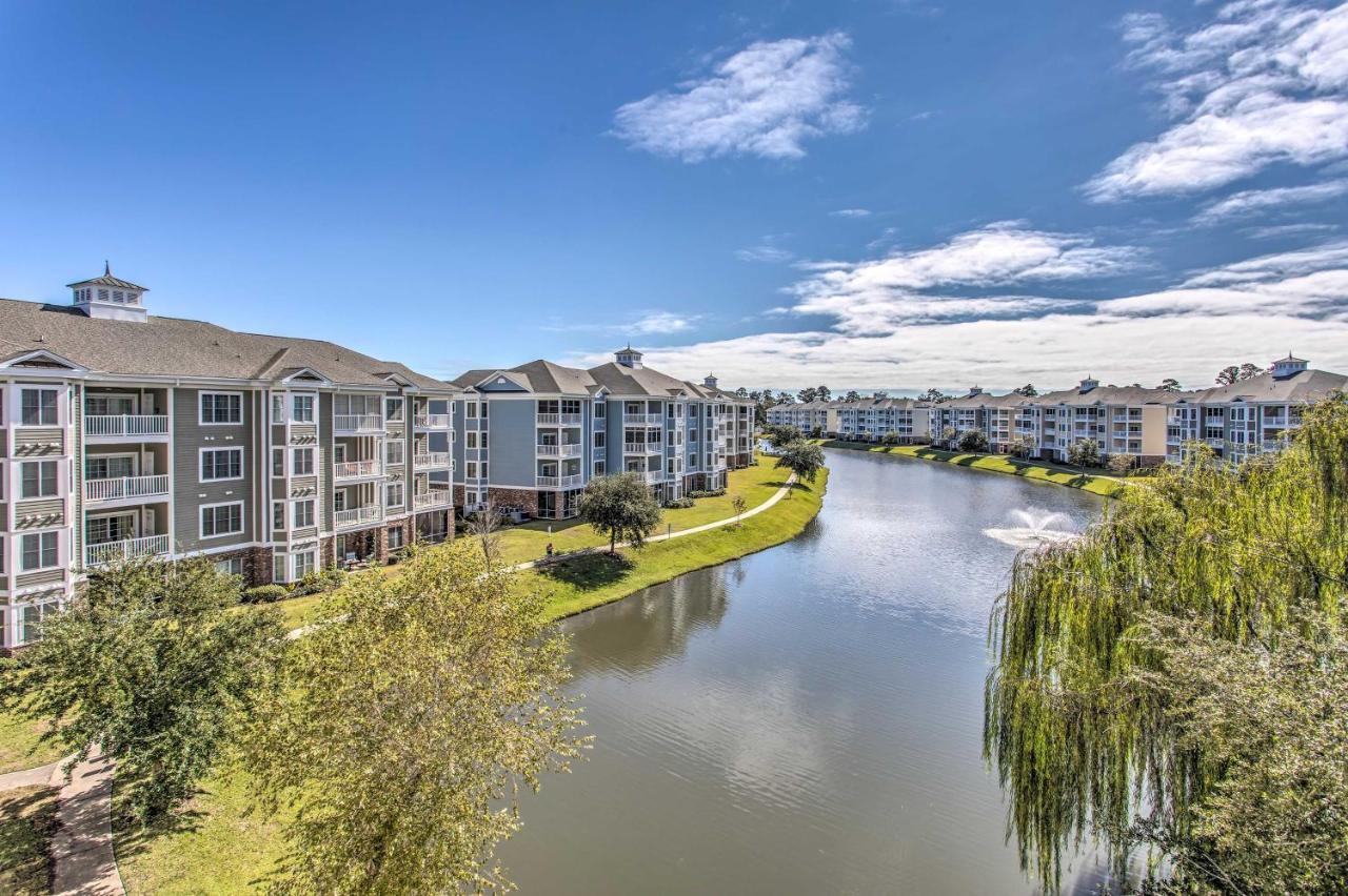 With Pool Access Less Than 2 Mi To And Golf Apartment