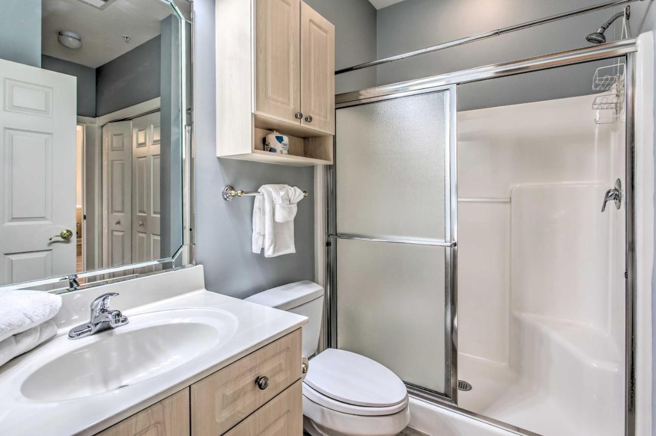 Apartment With Pool Access Less Than 2 Mi To And Golf